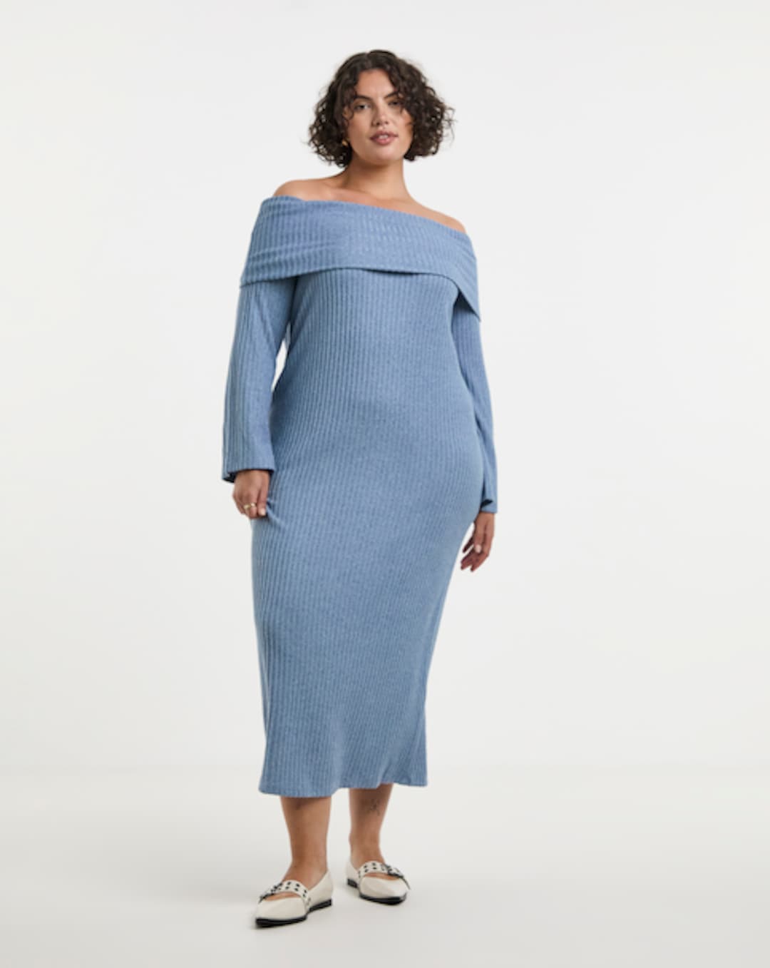 women's winter dresses uk Winter Wardrobe Essentials: The Clothing Every Woman Should Own