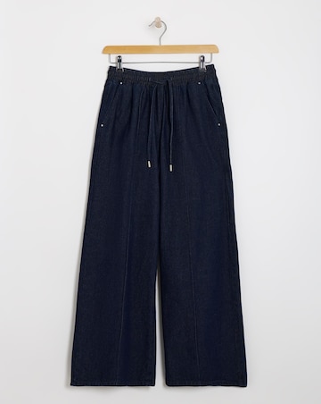 Pintuck Wide Leg Jogger Jeans