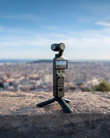 DJI Osmo Pocket 4