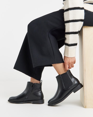 Helina Classic Ankle Chelsea Boots - Wide Fit (E)