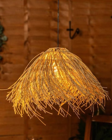 ValueLights Solar Powered Natural Grass Outdoor Hanging Pendant Garden Light