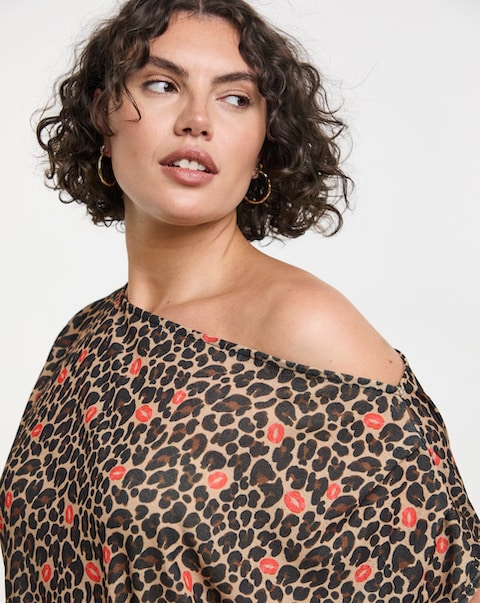 Simply Be Leopard Lips Printed Off The Shoulder Mesh Top