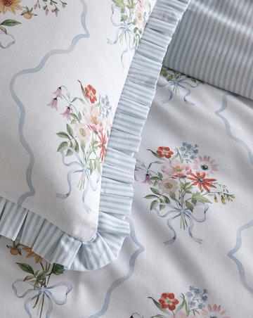 Appletree Floral Bouquet Duvet Cover Set