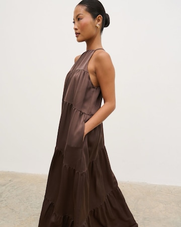 Pretty Lavish Story Linen Contrast Maxi Dress