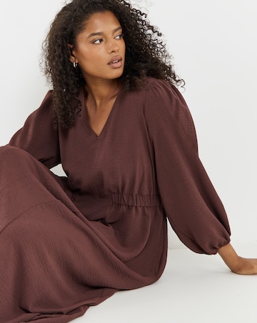 Burgundy Cinched Waist Midi Dress With Pockets