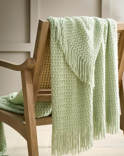 Appletree Textured Knit Throw