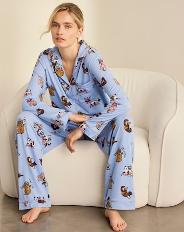 Chelsea Peers Classic Long Sleeve Button Up Cat Print Pyjama Set