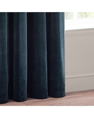 Yard Heavy Chenille Lined Eyelet Curtains