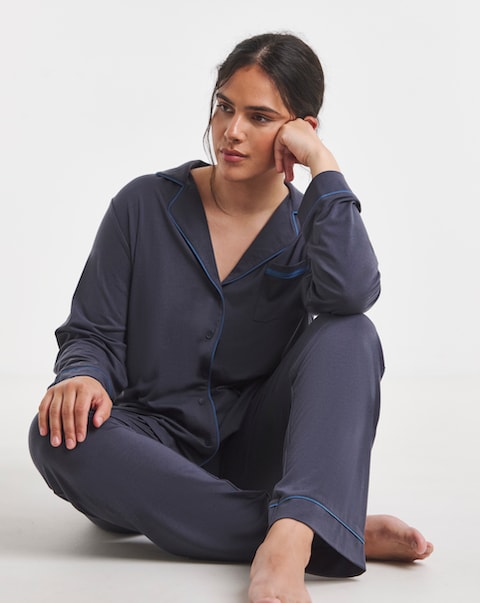 Pretty Secrets Contrast Piping Revere Pyjama Set