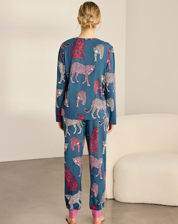 Chelsea Peers Classic Long Sleeve Crew Neck Leopard Pyjama Set