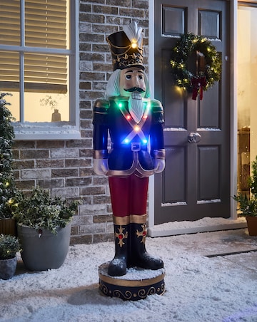 Mega Christmas Nutcracker - 5ft