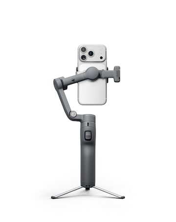 DJI Osmo Mobile 8P Advanced Tracking Combo