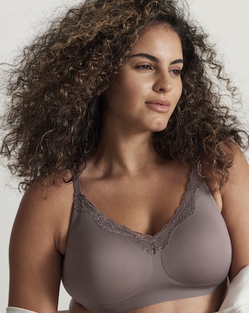 Pretty Secrets Smoothing Lace Trim Non Wired Comfort Bra (Fits A-DD)