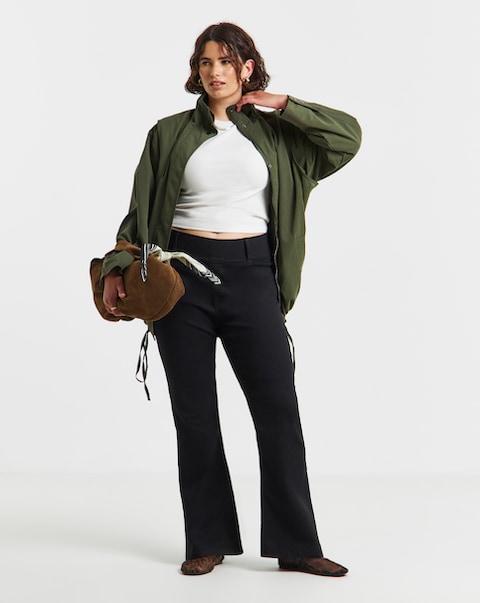 Black Stretch Flared Pull On Jeggings