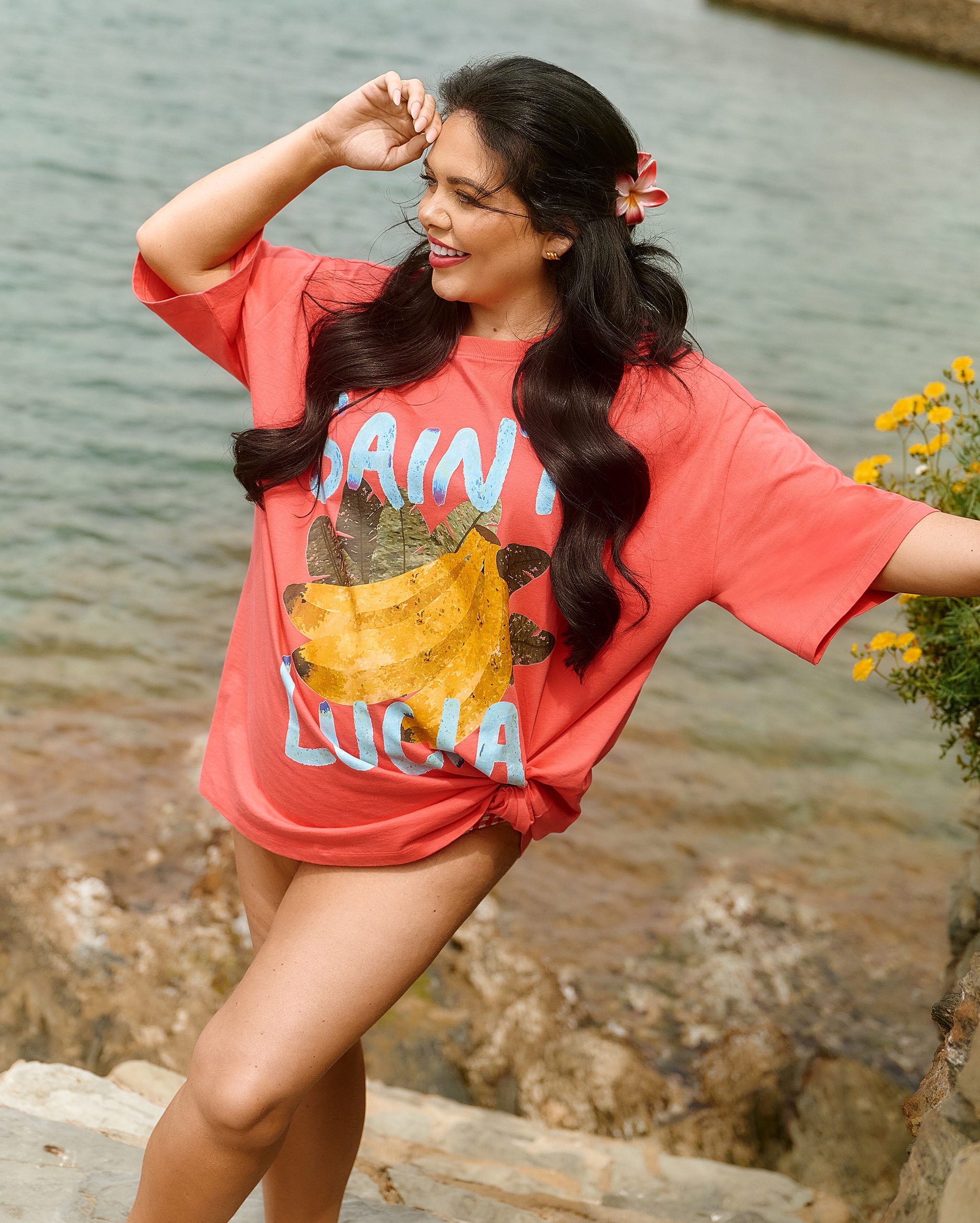Scarlett wears St Lucia oversized tee