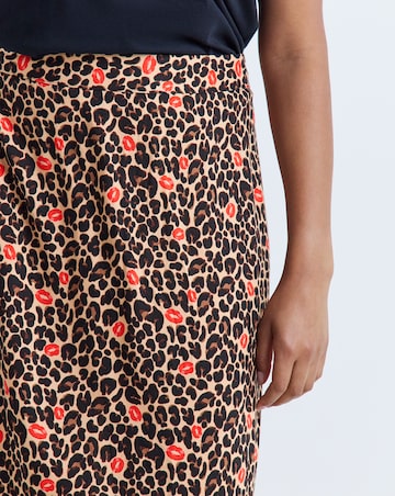 Simply Be Leopard Lipstick Print Woven Midi Skirt