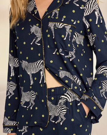 Chelsea Peers Classic Long Sleeve Button Up Zebra Pyjama Set