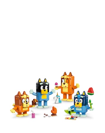 LEGO Brick-Built Bluey Family 11217