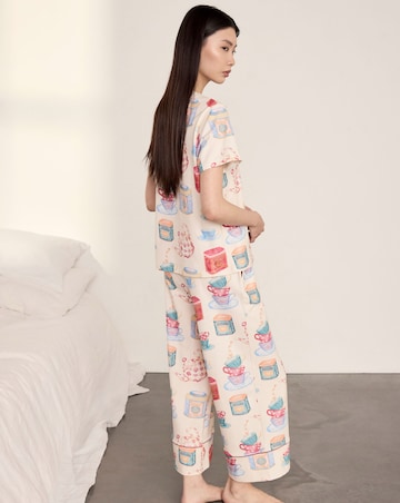 Chelsea Peers Cotton Crew Neck T-Shirt & Capri Bottoms Tea Party Print