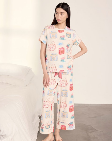 Chelsea Peers Cotton Crew Neck T-Shirt & Capri Bottoms Tea Party Print