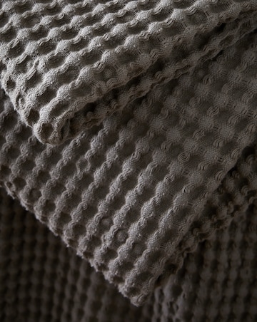 Pineapple Elephant Jaipur Waffle Cotton Throw