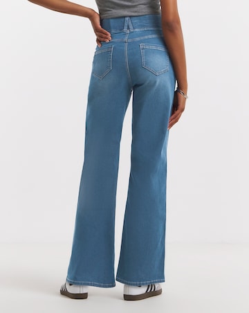 Mid Wash Wide Leg Pull On Jegging