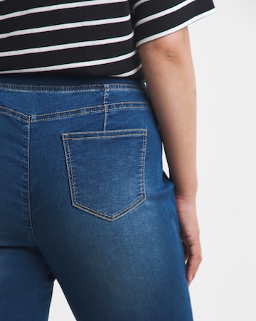 Mid Blue Flared Weekender Jeggings