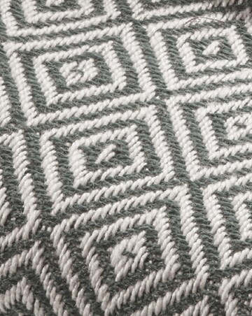 Woven Diamond Indoor/Outdoor Throw