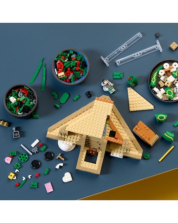 LEGO Pokemon Rayquaza Model