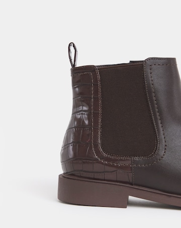 Helina Classic Ankle Chelsea Boots - Standard Fit (D)