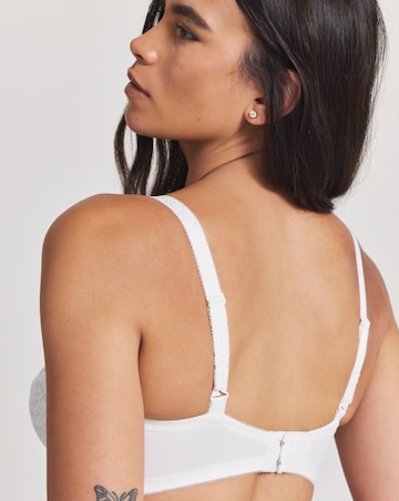 Triumph Amourette Full Cup Wired Bra White