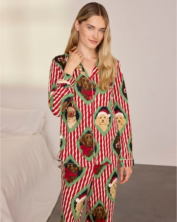 Chelsea Peers Classic Long Sleeve Button Up Christmas Pyjama Set