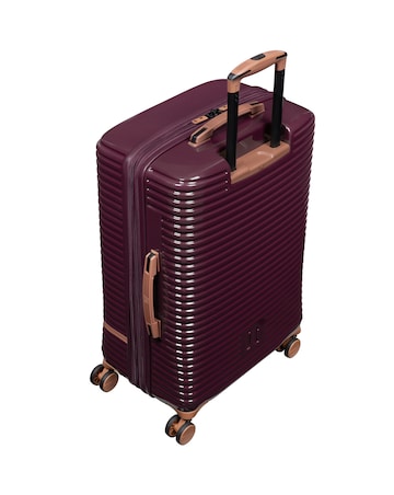 IT Luggage Replicating Medium Suitcase