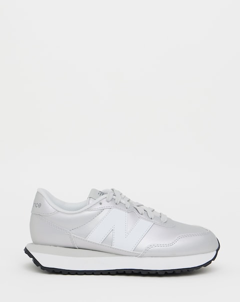 New Balance 237 Trainers