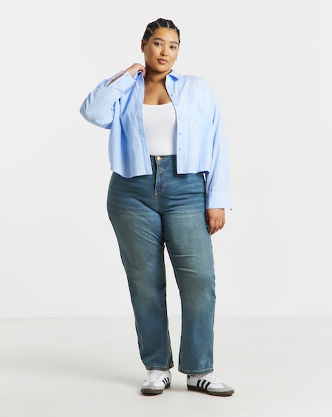 Vinatge Wash 24/7 Stretch Straight Leg Jeans