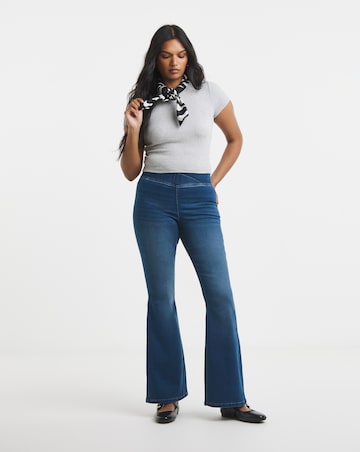 Mid Blue Flared Weekender Jeggings