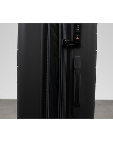 Rock Resilient Large Suitcase