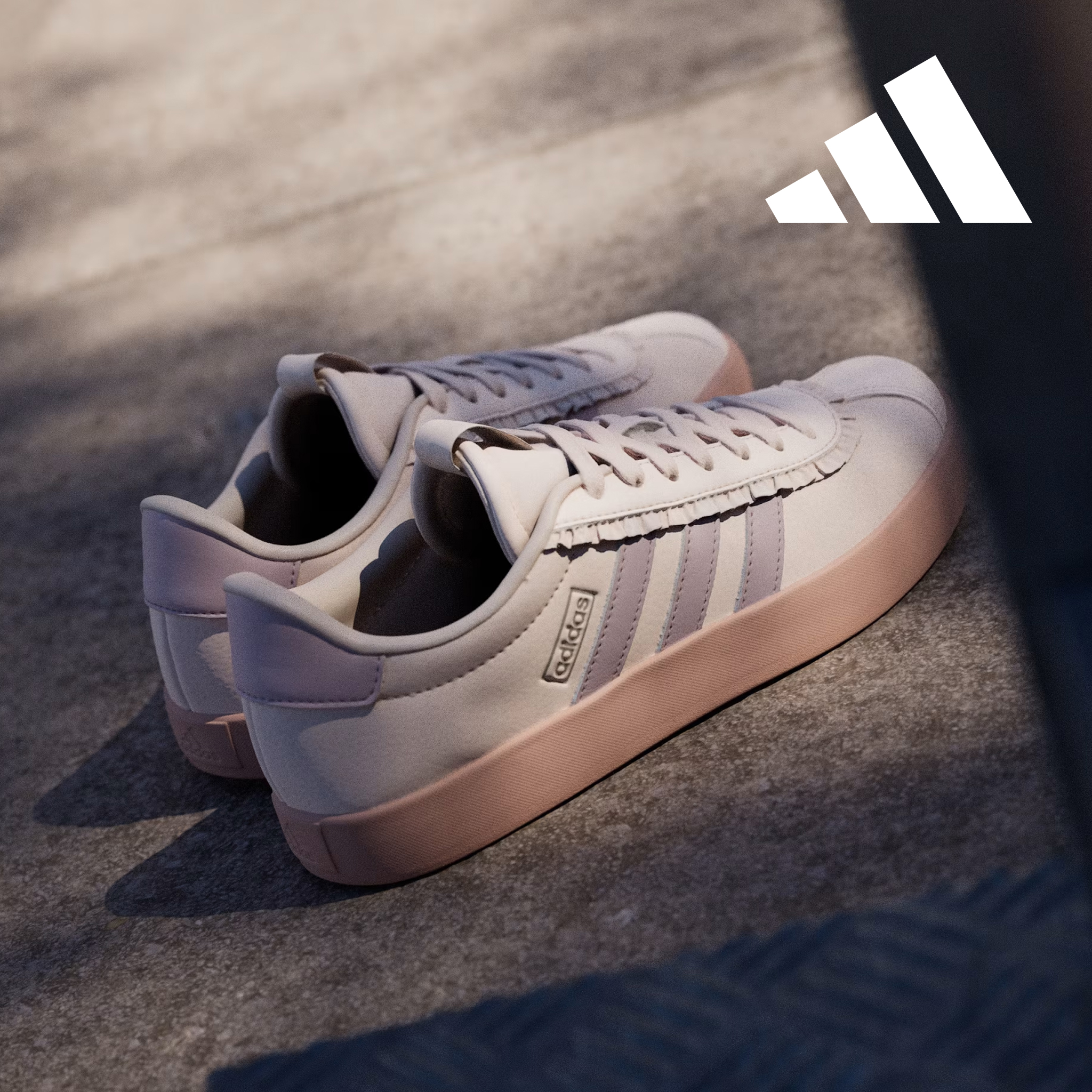 adidas VL Court Trainers