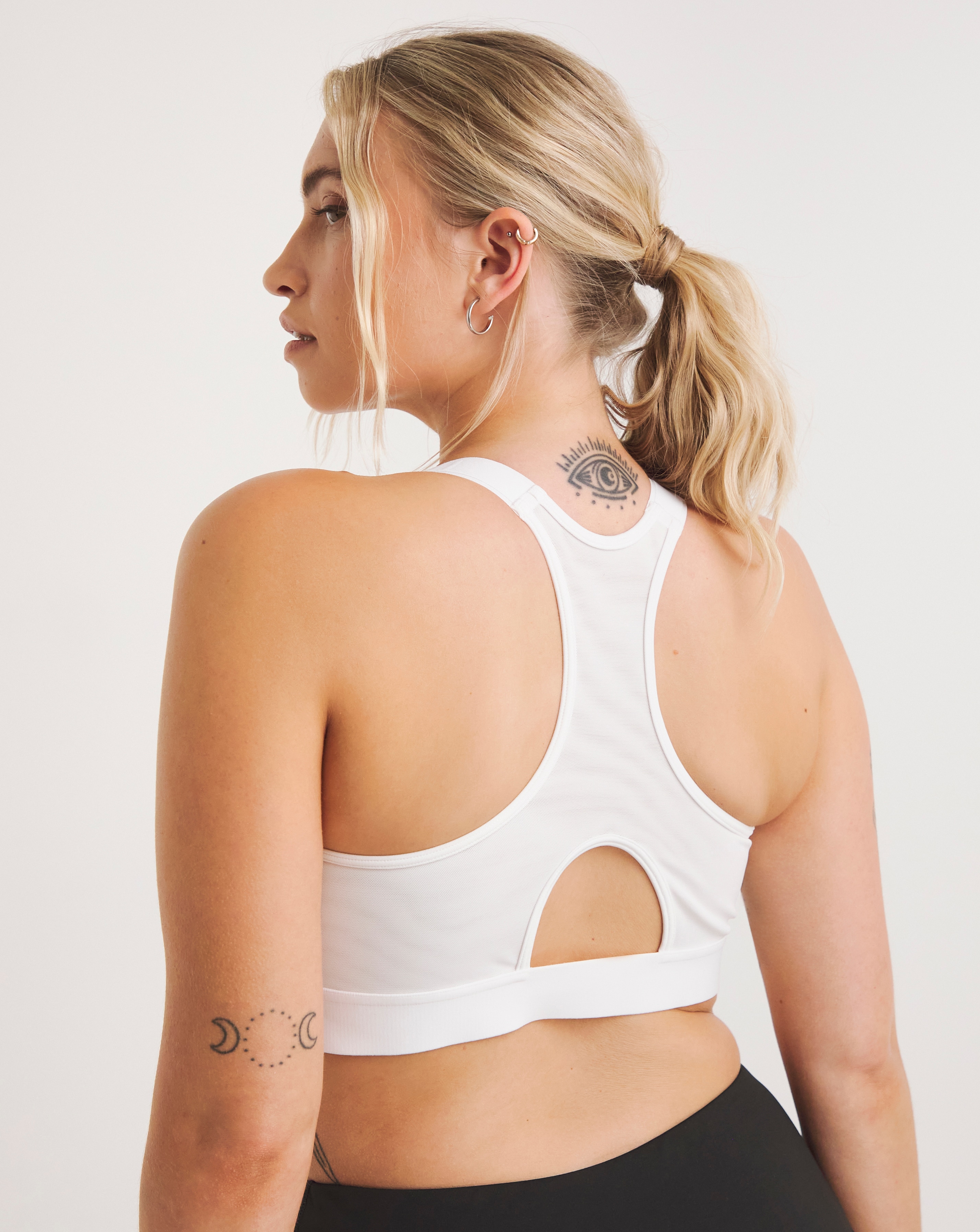 Under armour high support bra hotsell