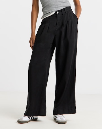 Simply Be Black Lyocell Pleat Detail Wide Leg Jeans