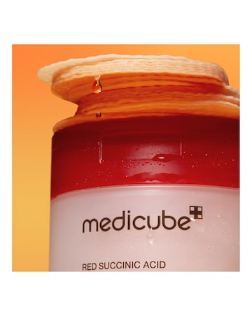 Medicube Red Succinic Acid Peeling Pads 70 Pads