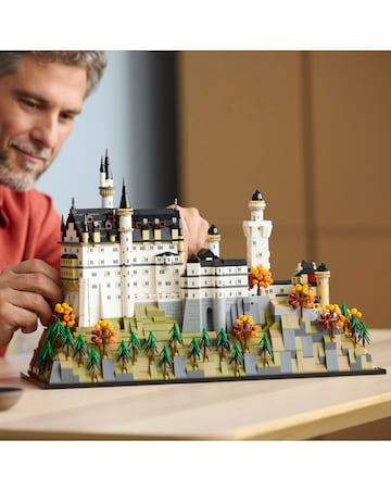 LEGO Architecture Neuschwanstein Castle