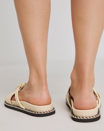 Lyon Leather Hardware Footbed Sandals Extra Wide EEE Fit