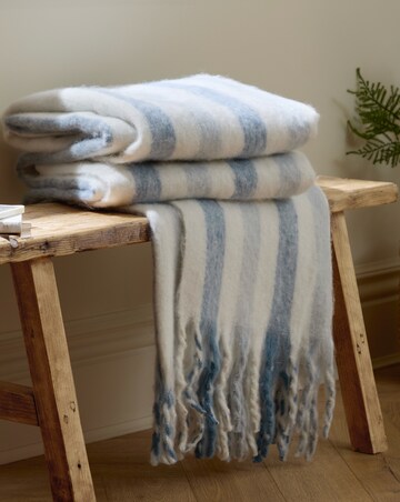 Wylder Beechwood Stripe Throw 140x180cm