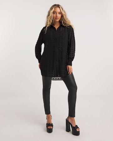 Black Relaxed Dip Back Georgette Dobby Shirt