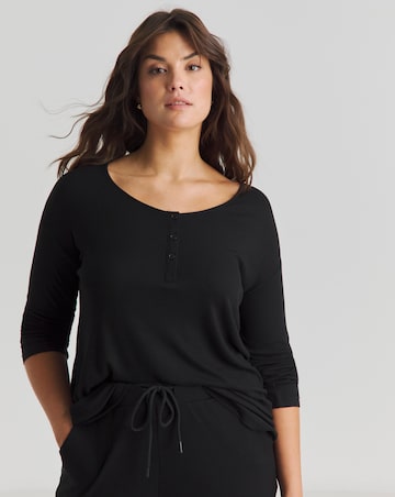 Pretty Secrets Slouchy Ribbed Lounge Set