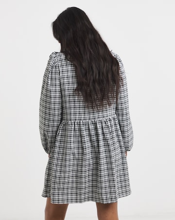 Mono Checked Collared Tie Front Smock Dress