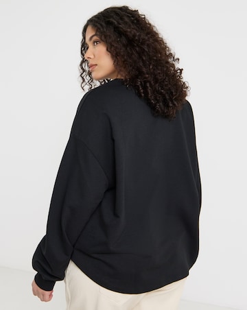 Black Curved Hem Sweatshirt