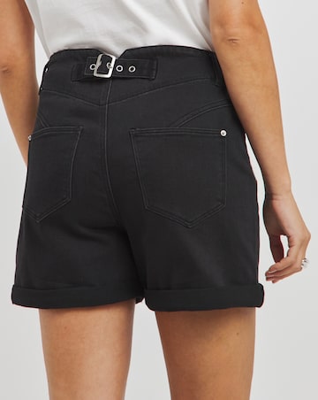 Cinch Back Loose Mom Shorts