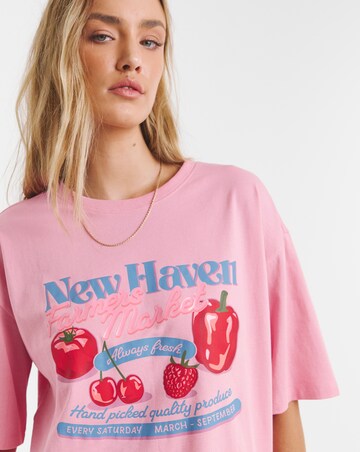 Pink Oversized Farmers Market Graphic T-Shirt